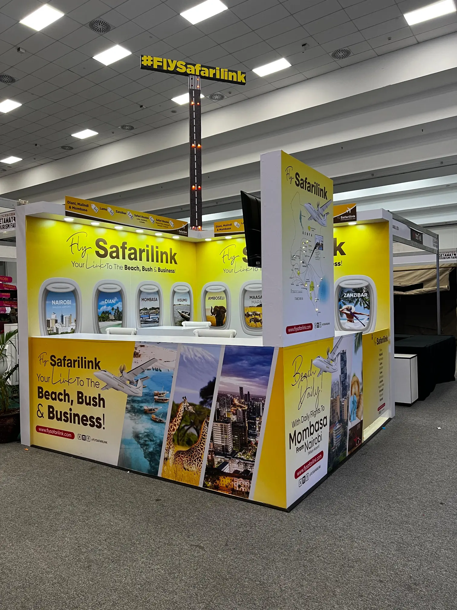 Safarilink yellow exhibition stand